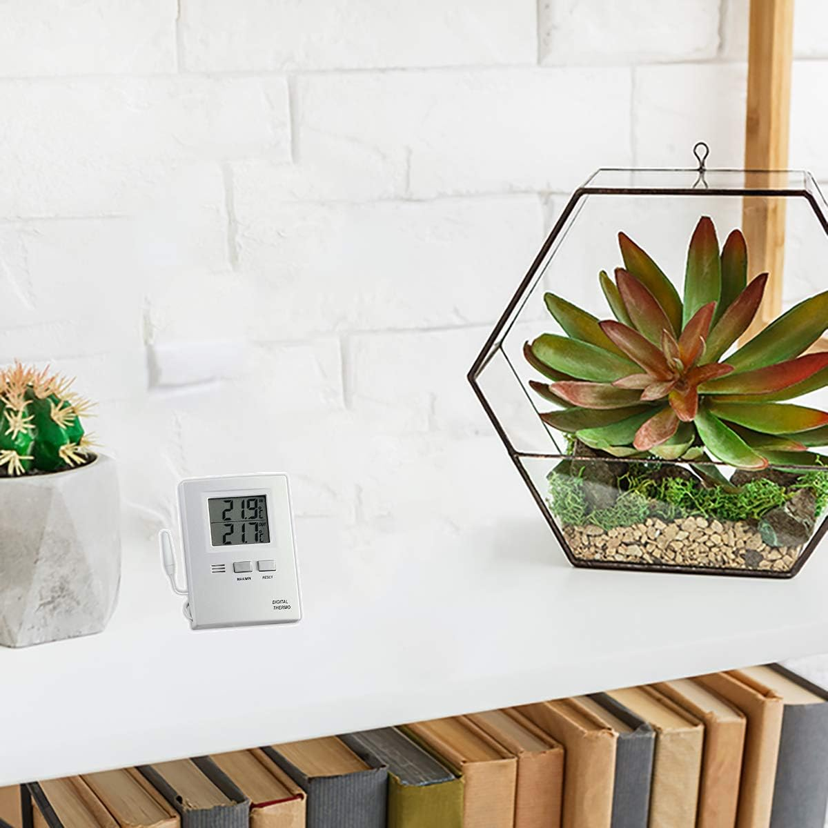 TFA Dostmann Digital Indoor/Outdoor Thermometer, Functional Display, High and Low Values, Indoor and Outdoor Temperature, L 62 X W 20 (55) X H 85 Mm, White image number 5