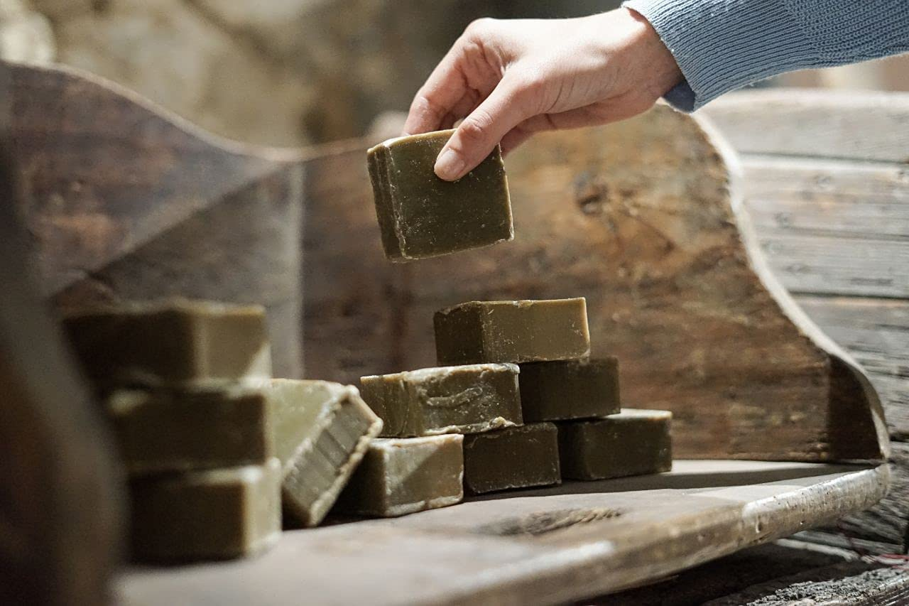 La Corvette Marseille Olive Oil Soap, 1 Kg, Beige image number 3