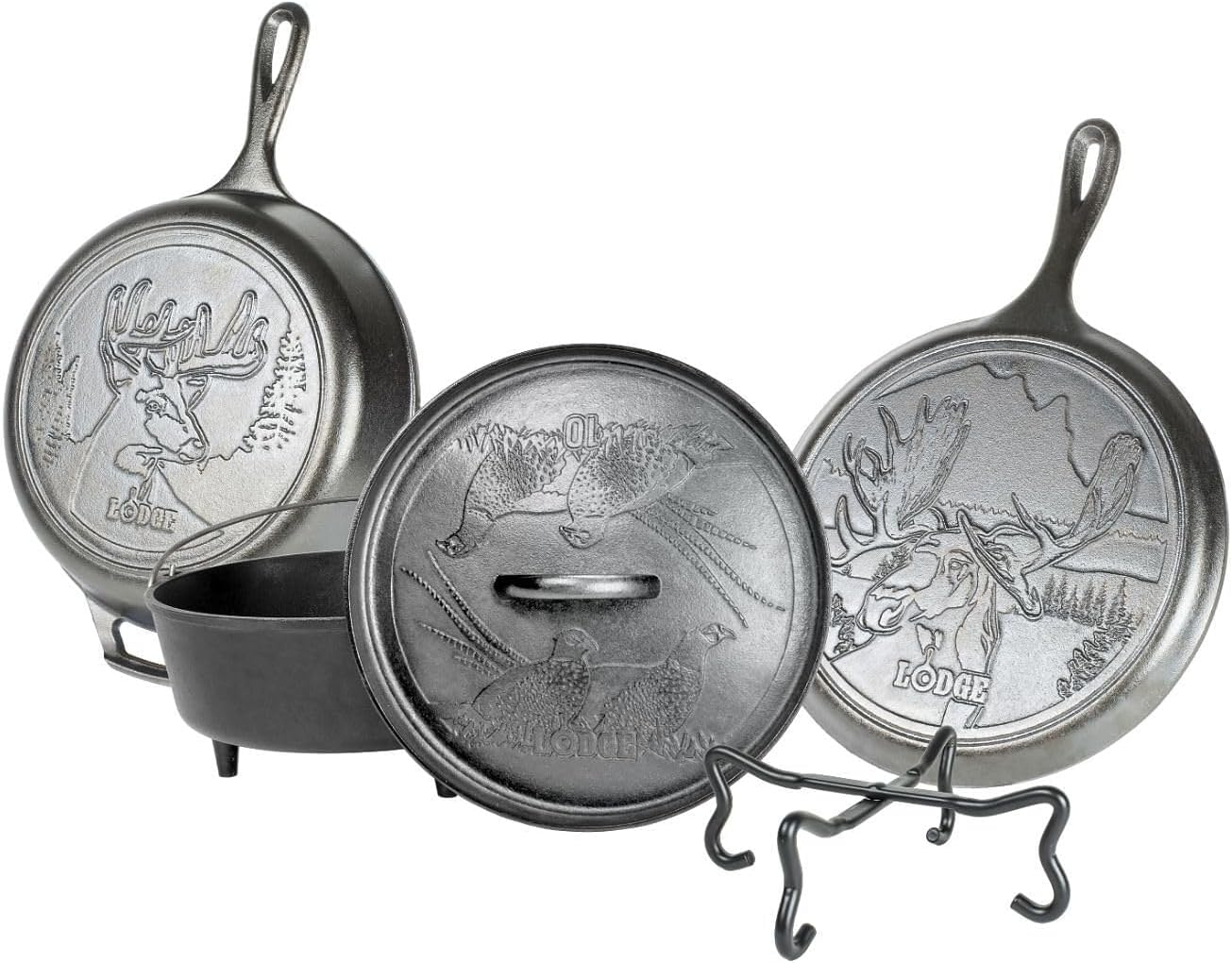 Lodge Wildlife 13.25 in Cast Iron Skillet with Turkey Scene image number 1
