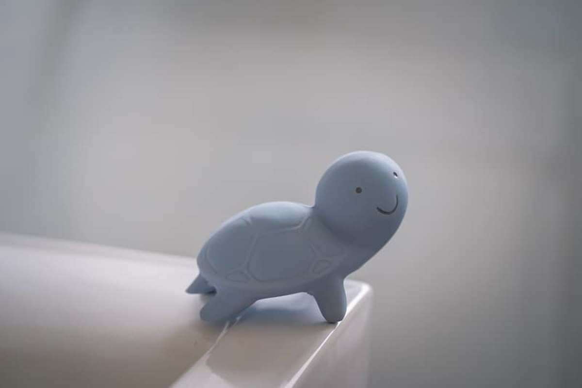 Tikiri Ocean Buddies Marshmallow Fully Enclosed Natural Rubber Bath Toy Set image number 4