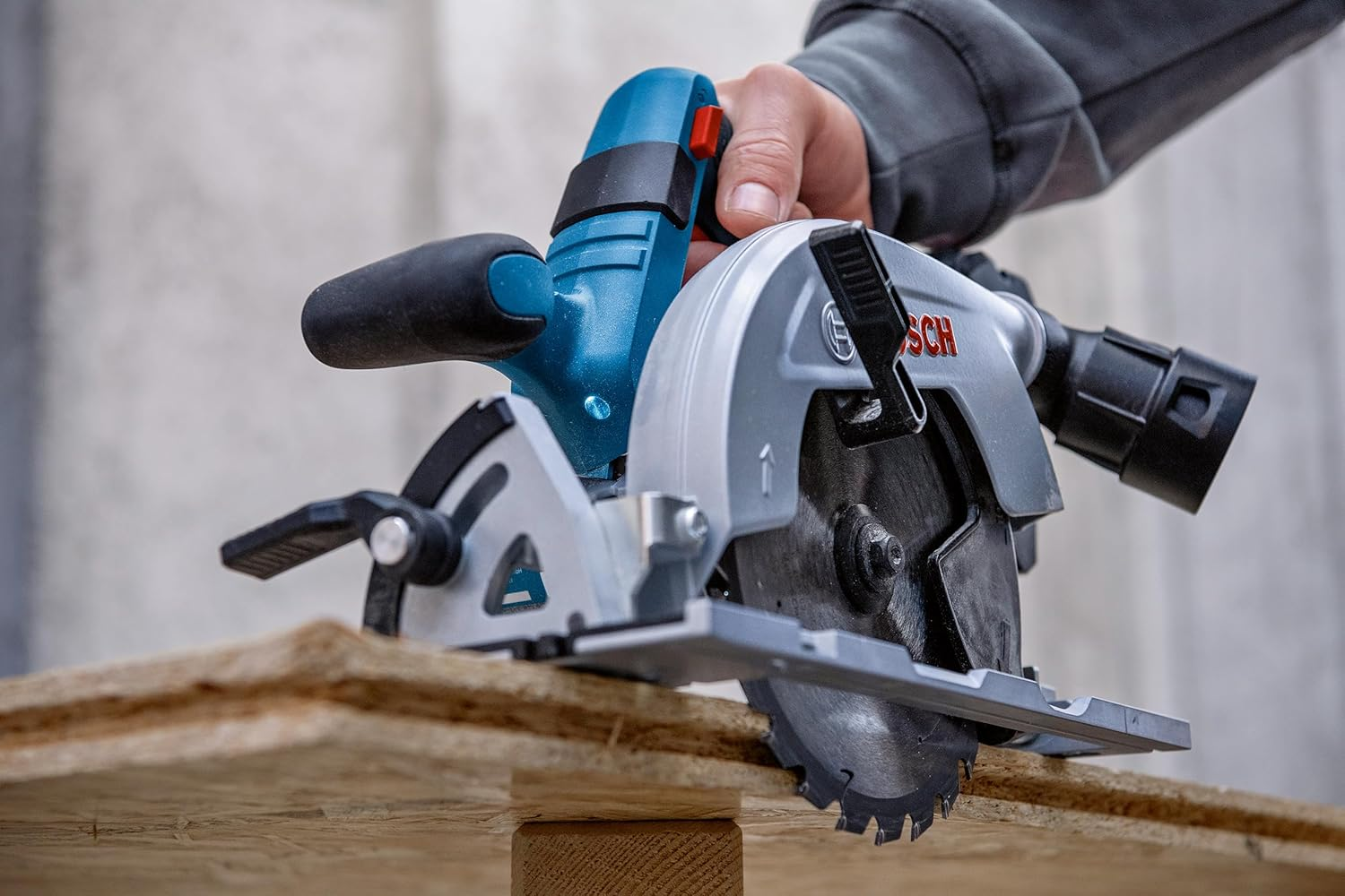 Bosch Professional 1X Rafter Hook for GKS 18V-57-2L Circular Saws (To Hang Your Tool in a Safely and Balanced Way Nearby, Accessory Circular Saw)