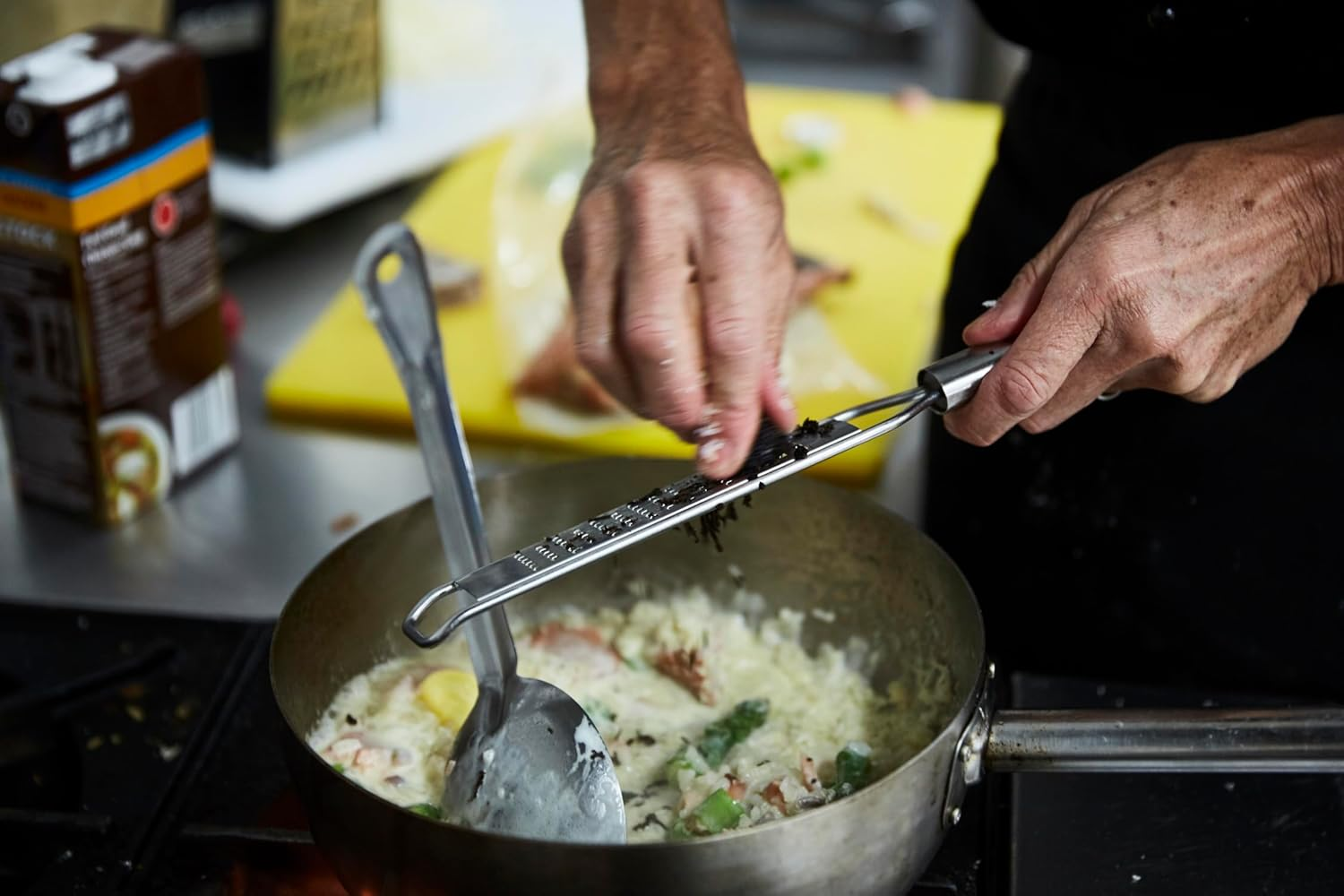 Truffle Hill - Truffle Risotto with Mushroom (300G), Traditional Style Risotto Infused with Black P&eacute;rigord Truffles, Vegan, Vegetarian, Lactose Free image number 2