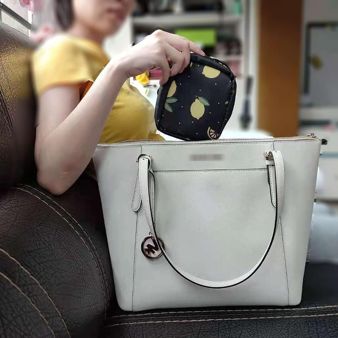 Sanitary Napkin Storage Bag, Tampon Holder for Purse, Menstrual Pouch for Girls, Pads Holder Bag for Women Period, Compact Nylon Menstruation First Period Bag -2 Pack image number 6