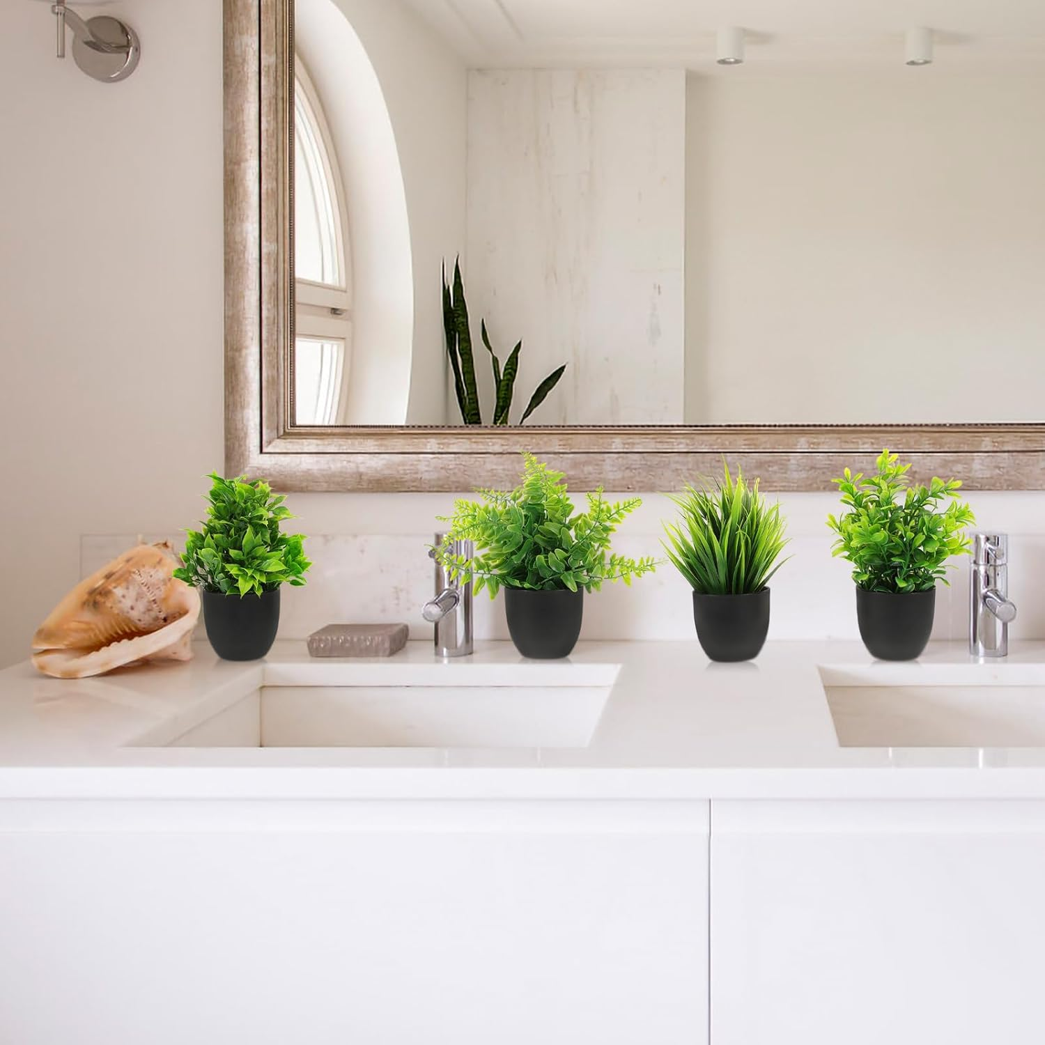 VANZACK 4Pcs Potted Artificial Plastic Plants Mini Faux Plant with Black Pots Faux Succulents Plants Indoor Fake Desk Plant for Home and Office Desktop Decor image number 3