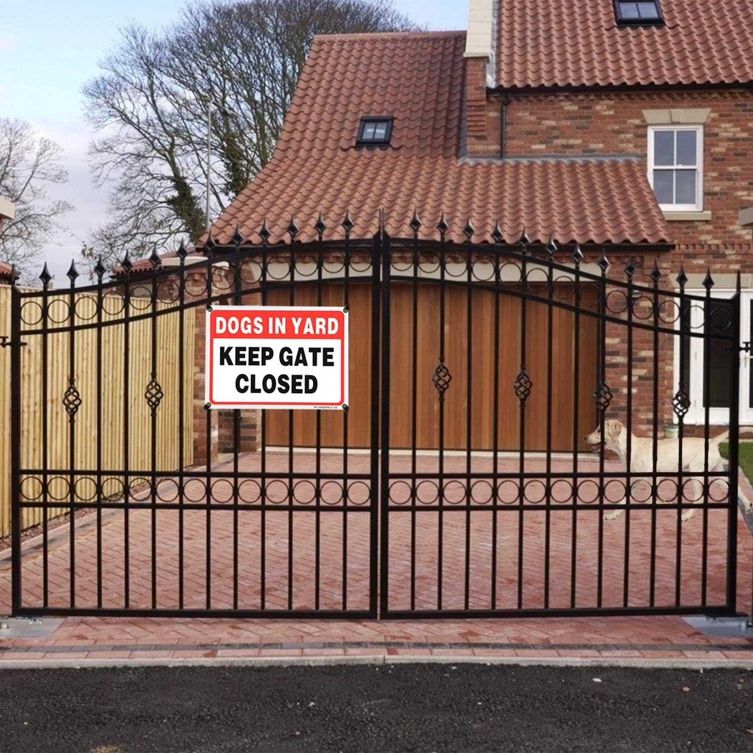 MUXYH Keep Gate Closed, Dogs in Yard Sign 2 Pack, 10" X 7" .40 Rust Free Heavy Duty Aluminum Reflective Sign, UV Protected and Weatherproof - Easy to Mount image number 1