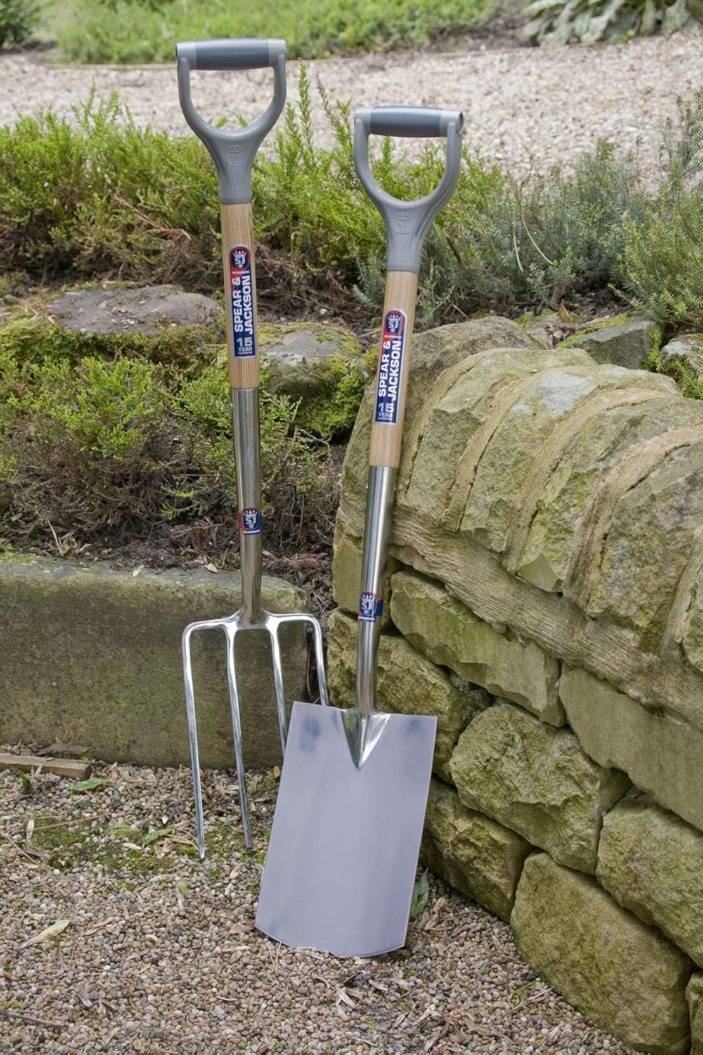 Spear & Jackson BORDER FORK - STAINLESS STEEL TINES, HARDWOOD SHAFT, D-HANDLE SJ-1561BF, Multicolor image number 3