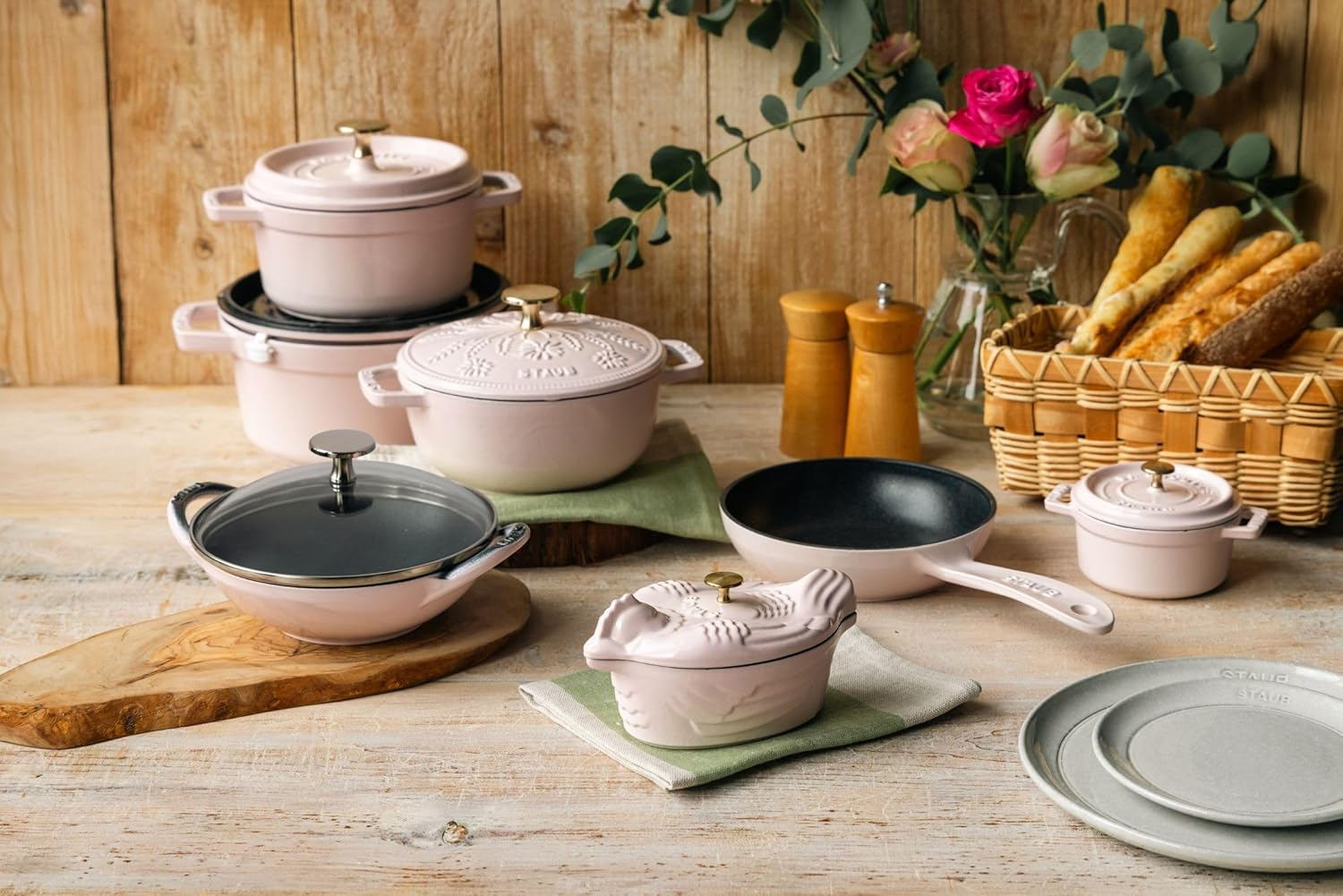 Staub Wa-Nabe Margaret Sorbet Rose Z1034-486 "Wanabe S Margaret Sorbet Rose 6.3 Inches (16 Cm) Two-Handed Cast Enameled Pot, Cooking Rice, Induction Compatible