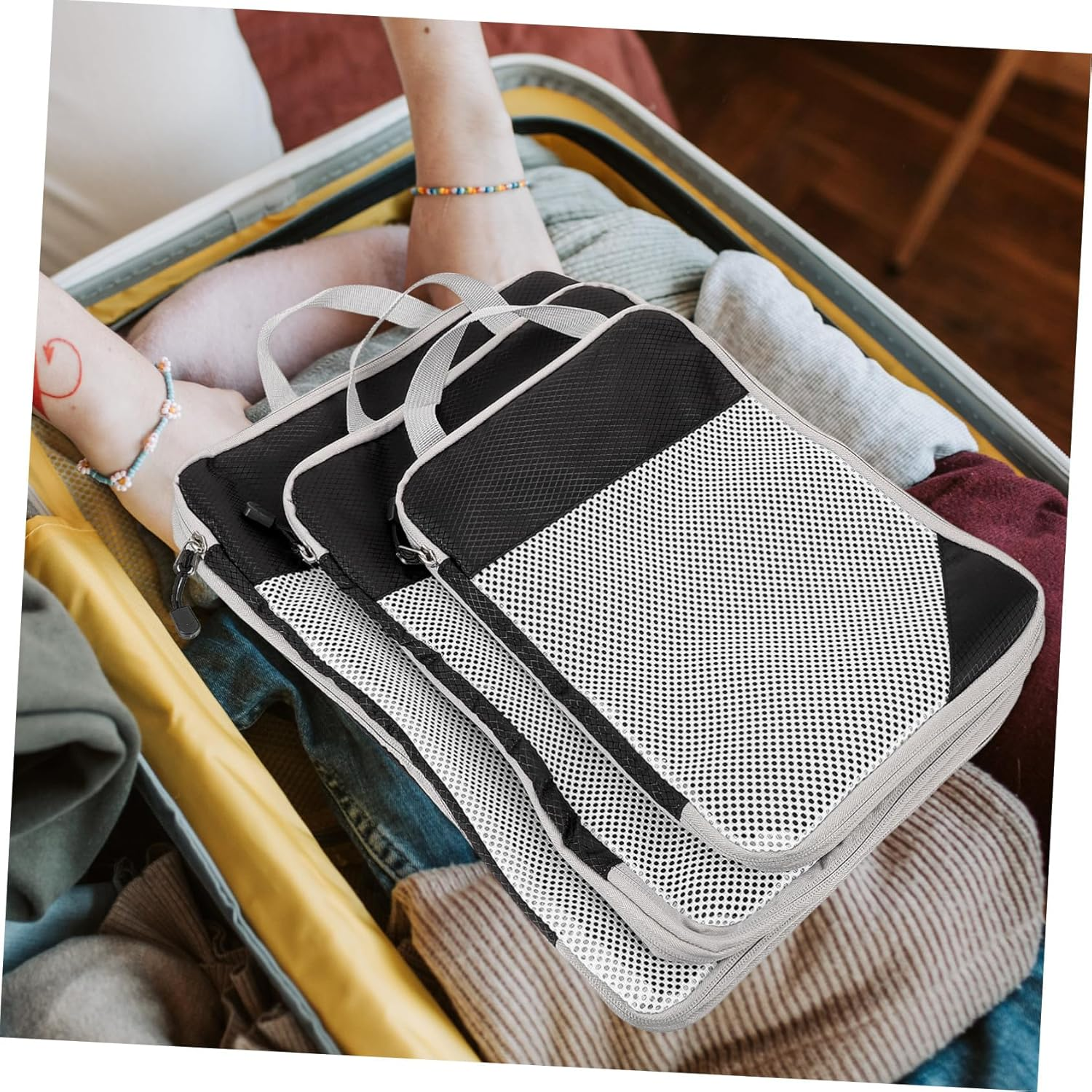 SOLUSTRE 4Pcs Compression Packing Cubes Set with Mesh, Reusable Travel Bags Organizer for Luggage, Clothes and Underwear Storage, Black Clothes Compression Bags for Suitcase Packing in Travel image number 6