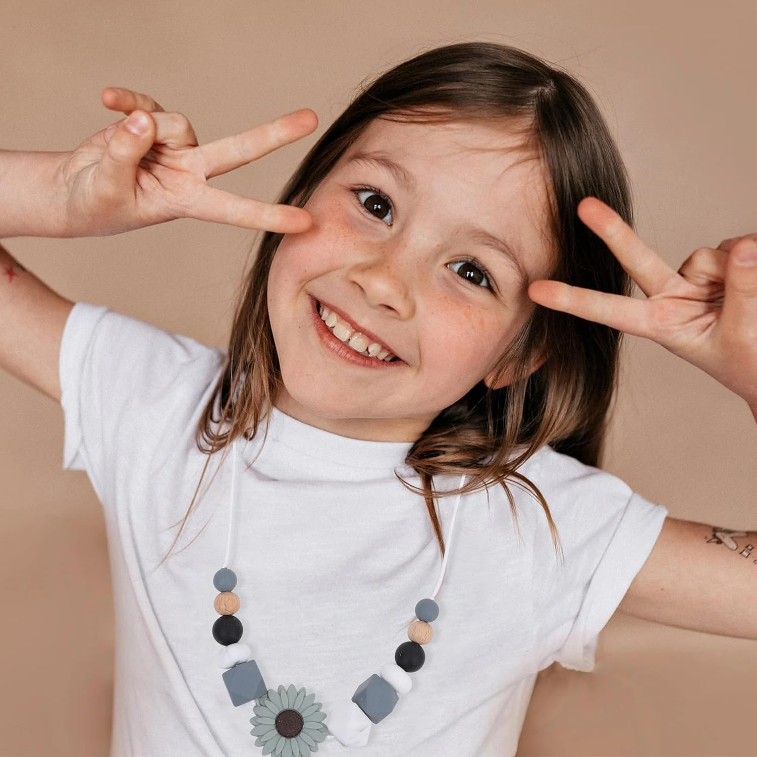 TERJIO Silicone Breastfeeding Necklace - Silicone Jewelry for New Mothers, Emotional Calming Nursing Newborn Sensory Fidget Necklace, Bohemian Daisy Decoration., 12.2In*3.9 In, Silicone, No Gemstone