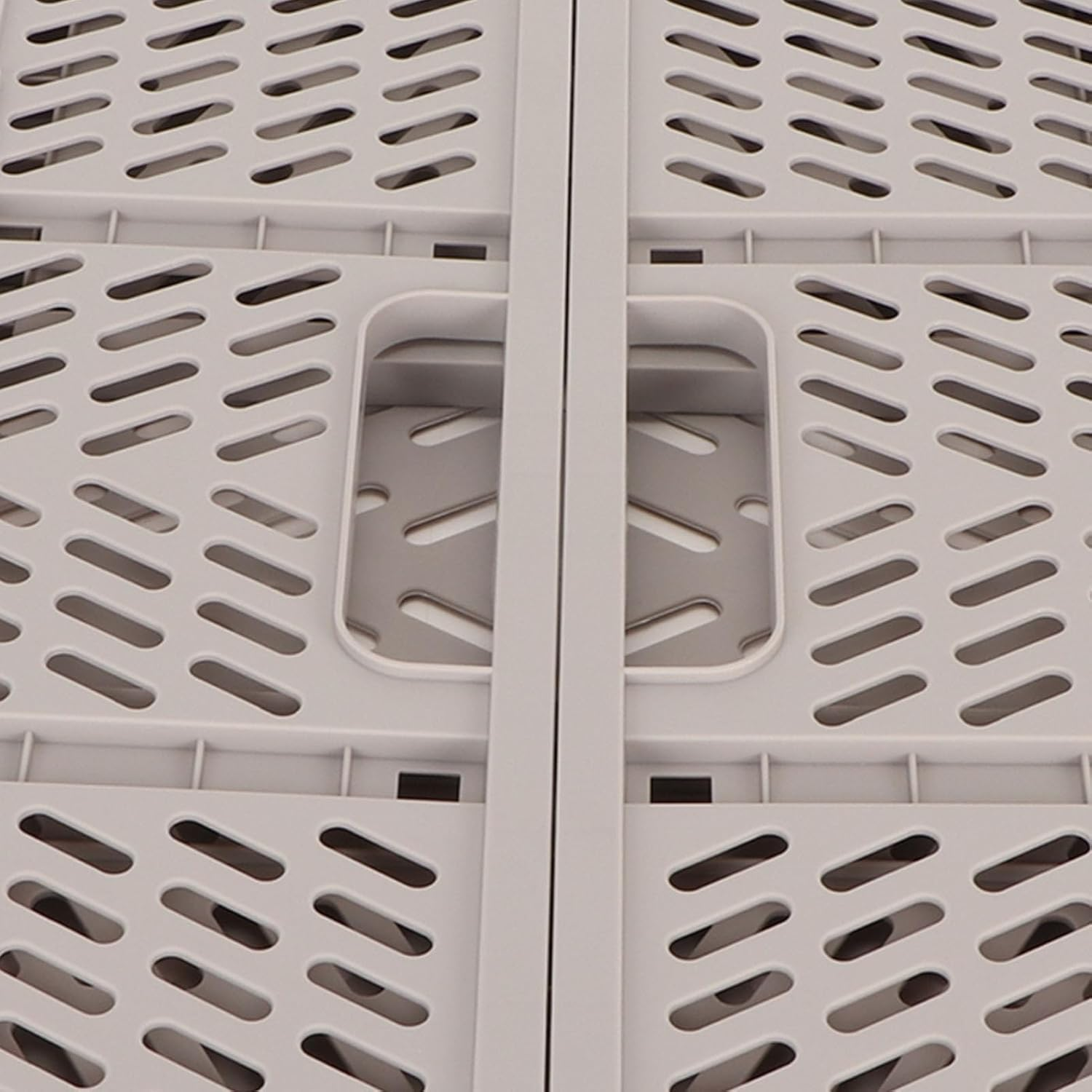 Large Capacity Storage Crate, Collapsible Storage Crate Made from Plastic for Office Laundry, Kids Toys, with Hollow Design Handle image number 3