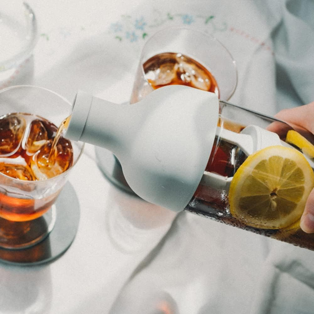 Hario Cold Brew Coffee Wine Bottle, 700Ml, Pale Grey image number 3