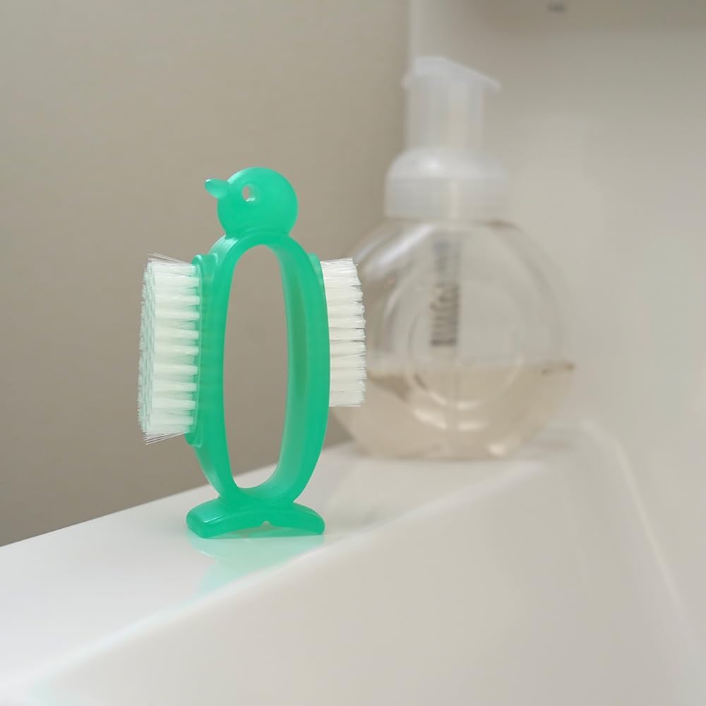 Azuma Az950G Hand Wash Brush, Nail Care, Penguin Green, Standing and Clean Storage, 32.4 Oz (950 G)