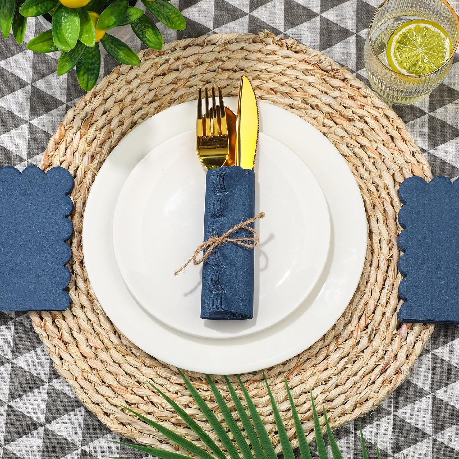 Fuutreo 100 Pcs Scalloped Cocktail Napkins Thick Paper Disposable Party Napkins Beverage Tissue for Wedding Dinner Birthday Supplies, 5 X 5 Inches(Navy Blue) - Light Blue image number 7