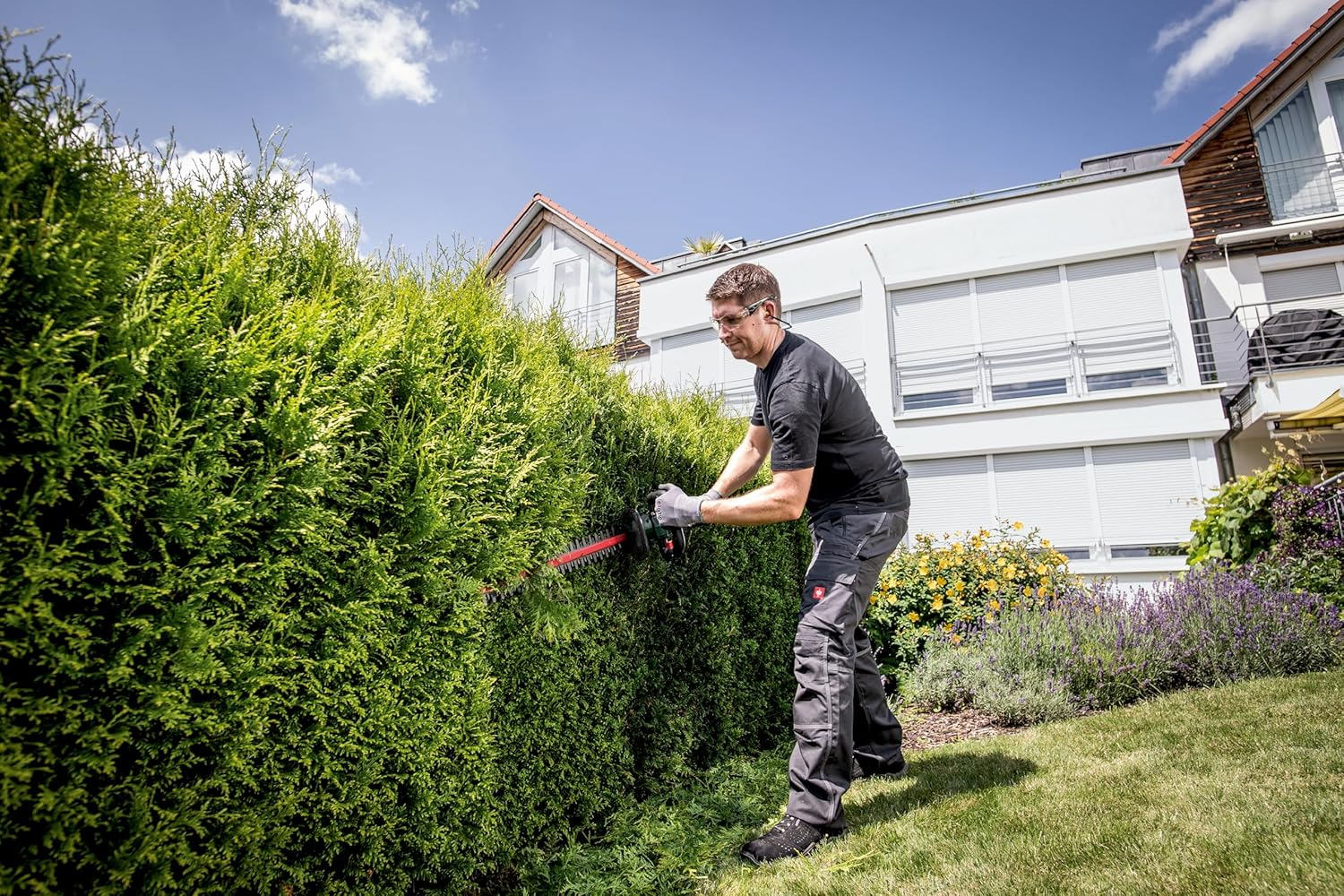 Metabo 18 V 2600 SPM Hedge Trimmer with Fast Brake, 530 Mm Cutting Length (Skin Only)