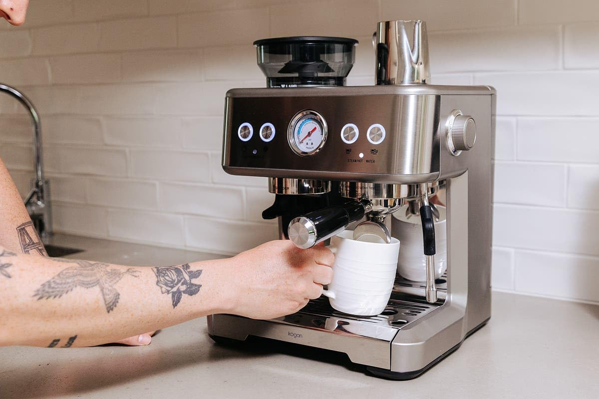 Kogan Dual Thermoblock Espresso Coffee Machine with Grinder - KAZOCOFDBSA image number 4