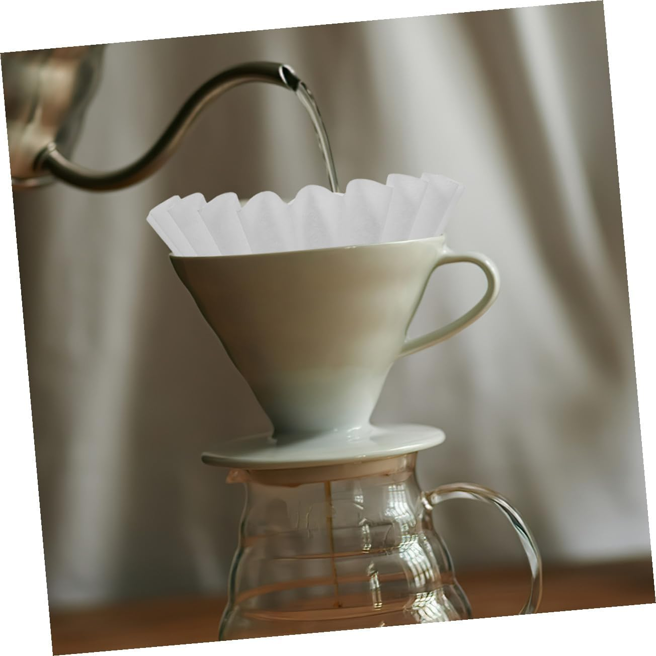 ULTECHNOVO 50Pcs White Small Wave Coffee Filter Papers for Drip Brewing Espresso Accessory Paper Basket Filters for Fresh Flavor Oil and Particle Removal Practical and Use Coffee Supplies image number 6
