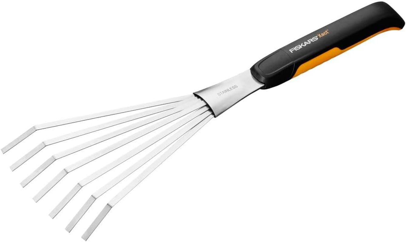 Fiskars Xact Hand Rake, Heavy Duty Gardening Hand Tool with Ergonomic Handle and Hanging Hole for Storage, Stainless Steel Head and Tines, Perfect for Maintaining a Raised Garden Bed image number 1