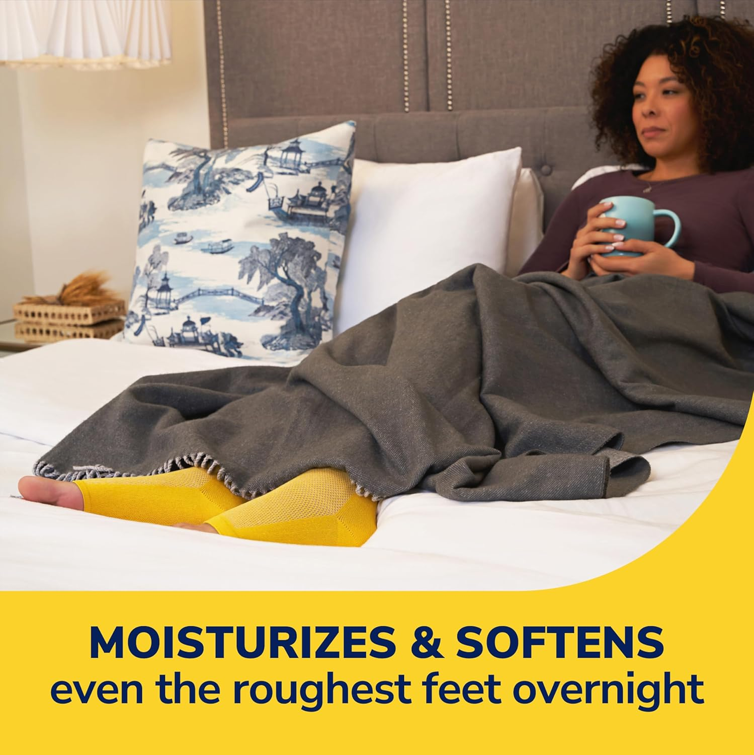 Dr. Scholl'S Rough, Dry Foot Renewal Ultra Overnight Treatment with Overnight Foot Cream 3Oz with Aloe, Coconut Oil & Urea and Heel Sleeve Socks, Deeply Moisturize & Soften Feet, Dermatologist Tested image number 1