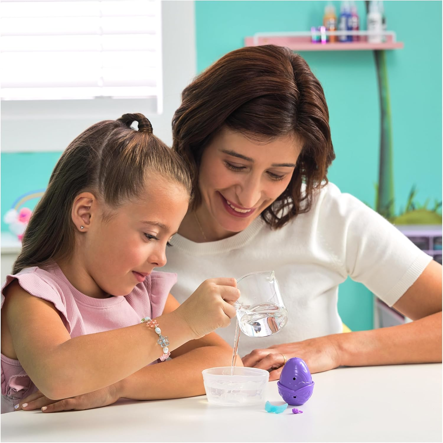 Hatchimals Alive, Neon Rainbow 1-Pack Blind Box Surprise Toy (Styles May Vary), Color Reveal Egg, Kids Toys for Girls & Boys Ages 3 and Up image number 4