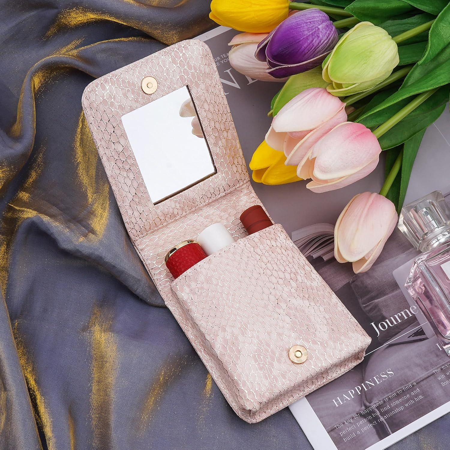 Biiange Pink Lipstick Holder, Lipstick Case with Mirror, Mini Portable Makeup Holder for Women Girls, for outside Mini Bag Travel Cosmetic Pouch (1Pcs) image number 3