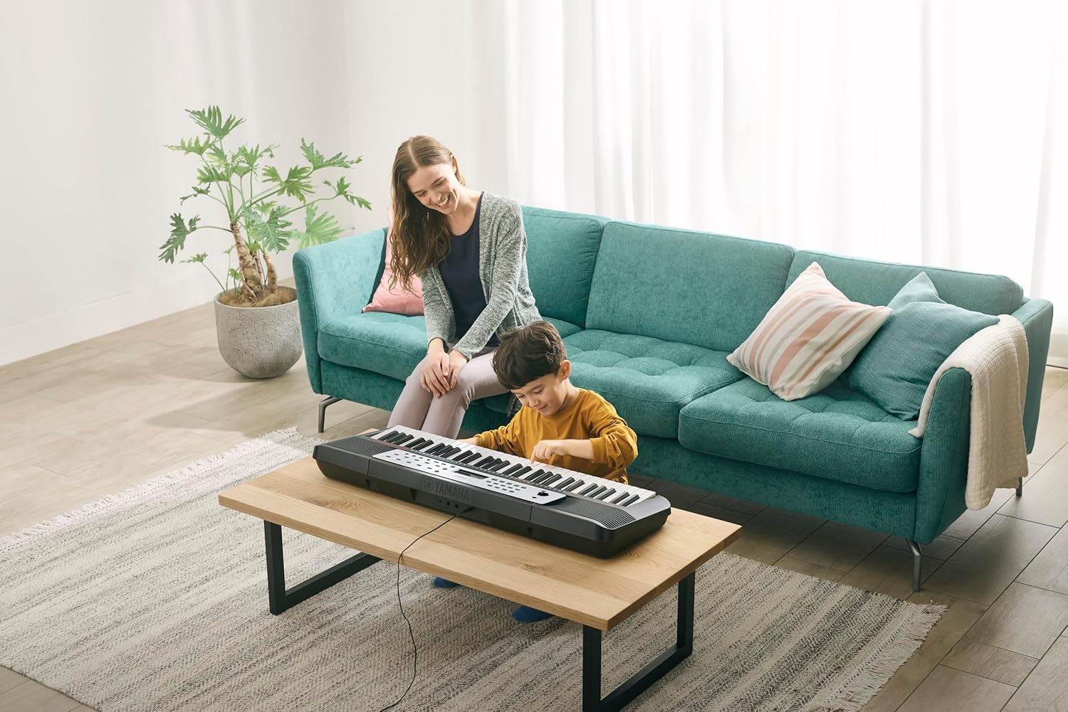 Yamaha YPT-280 61-Key, Entry-Level Portable Keyboard, Black image number 5