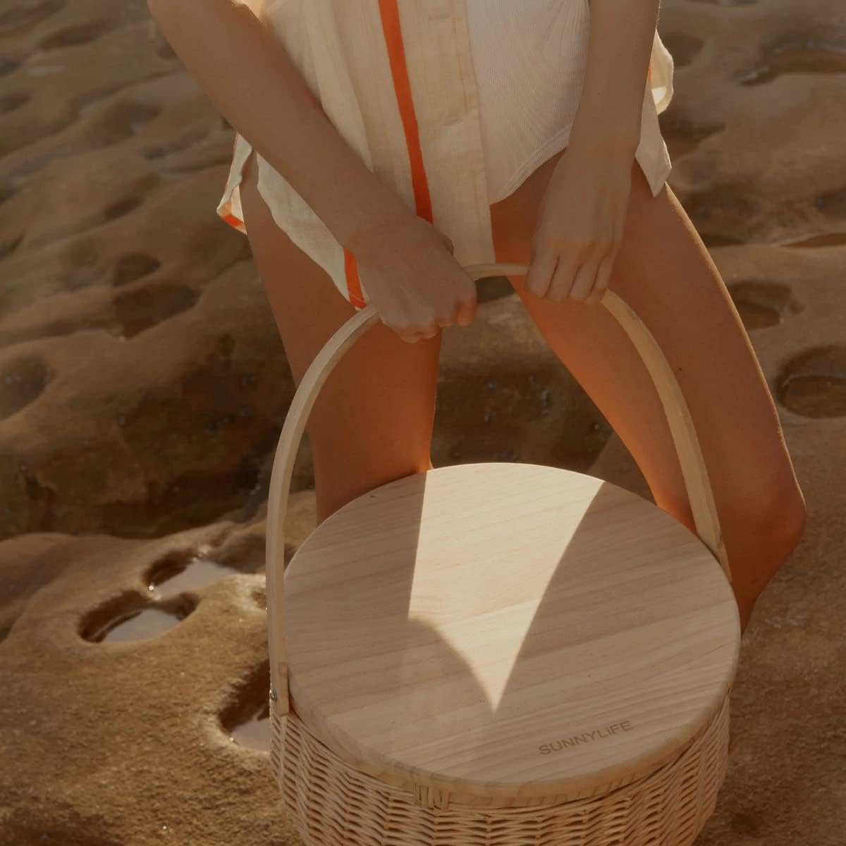 Round Picnic Cooler Basket | Natural image number 4