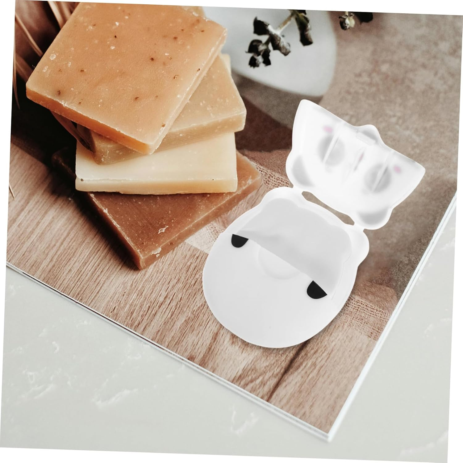 OSOLADY Mini Soap Sheets Portable Disposable Travel Paper Soap for Students Travelers Outdoor Enthusiasts Box image number 2