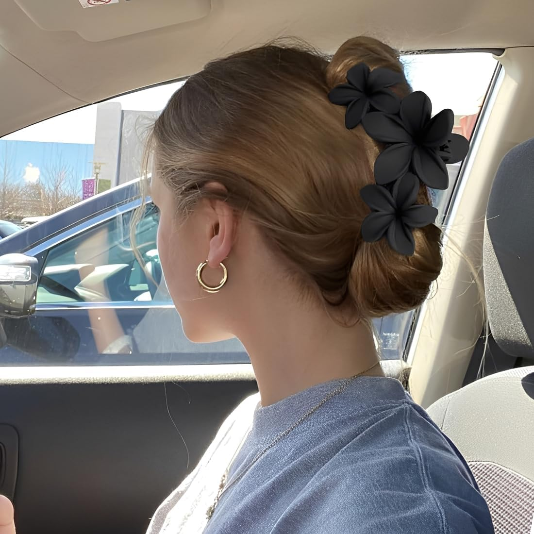 XYTAHDM Pack of 4 Hair Clips with Flower Motif for Women, Preppy Flower Hair Clip, Hawaiian Plumeria Hair Clip, Hawaiian Hair Accessories for Thick Hair, Strong Hold, Non-Slip, Gifts for Women (C) image number 4