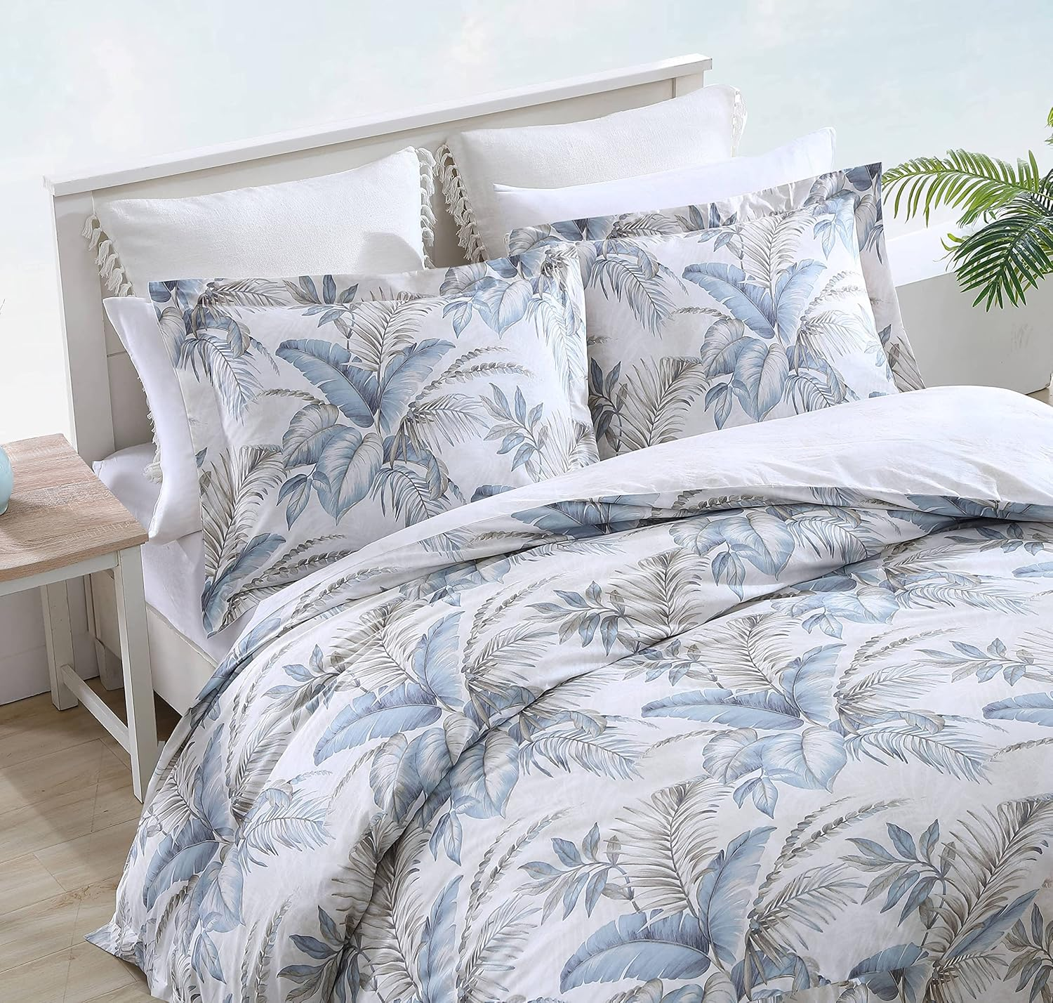 Tommy Bahama - Queen Duvet Cover Set, Cotton Bedding with Matching Shams & Button Closure, All Season Home Decor (Bakers Bluff Blue, Queen) image number 5