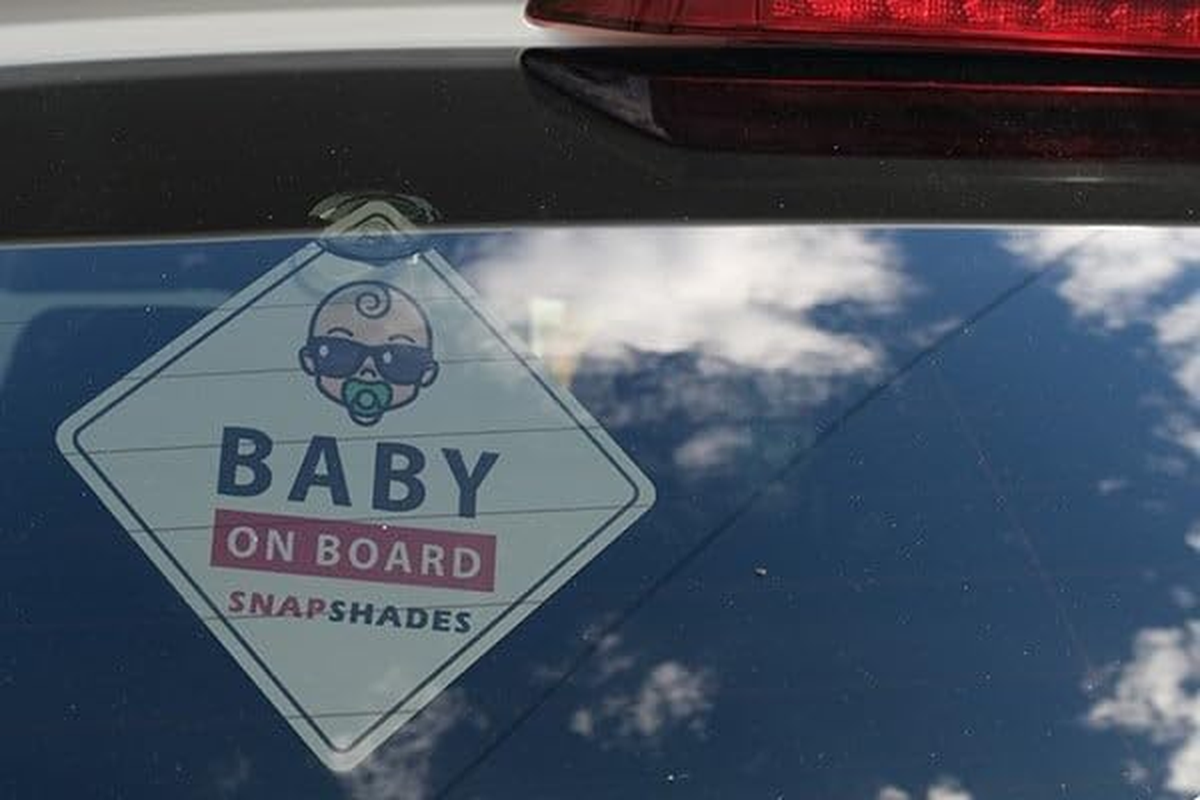 Genuine SNAPSHADES Baby on Board Sign image number 4