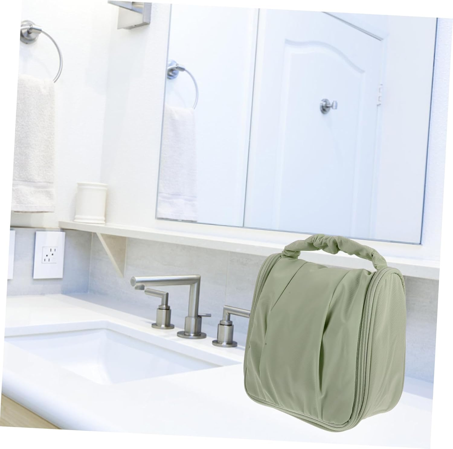 TOYZFRIENDY Large Travel Makeup Bag Toiletry Bag Key Wallet Phone Holder Napkin Pocket for Men Outdoors image number 4