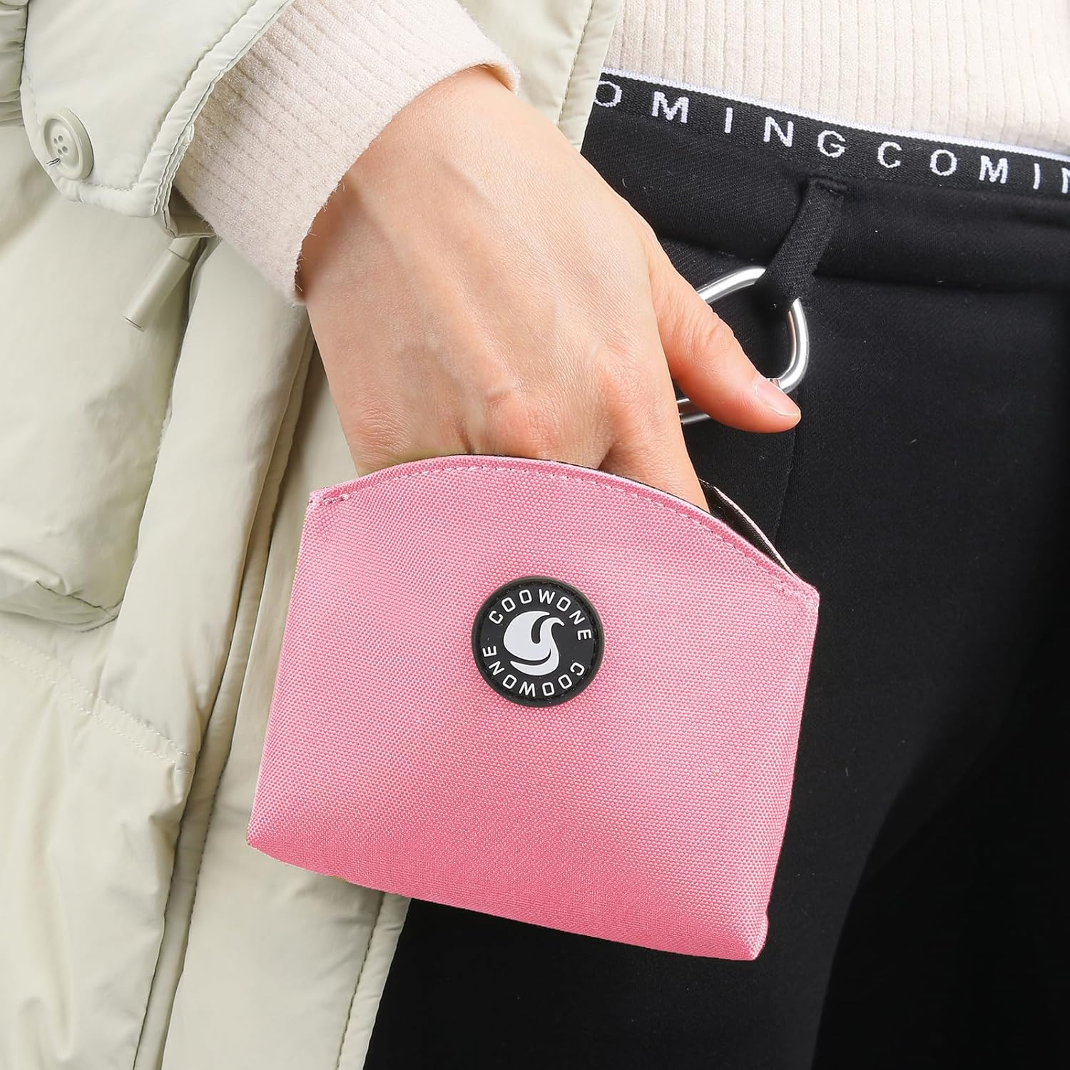 COOWONE Dog Treat Bag with Magnetic Opening - Pink, Small, Minimalist - Blue image number 2