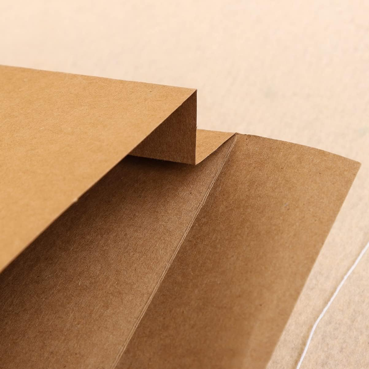 SHOWERORO 6Pcs Wardrobe Storage Packing Bags File Holder Satchel Paper Portfolio Document Carrier Bag Large Capacity for Office School Travel - White image number 4