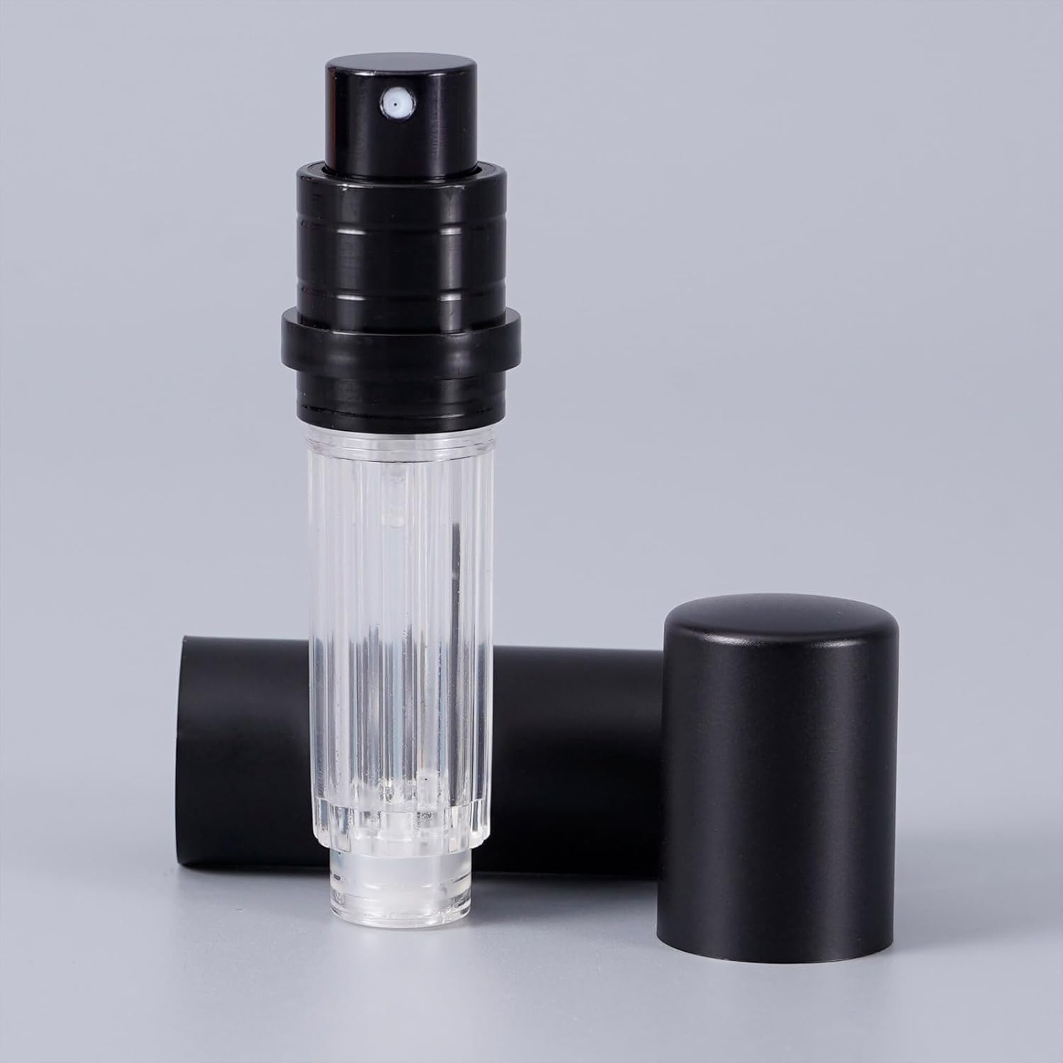 Yxvyxymyxxg​ Refillable Travel Perfume Atomizer - 5ML Leak Proof Portable Spray Bottle, Easy to Use & Carry for On-The-Go, for Men and Women image number 6