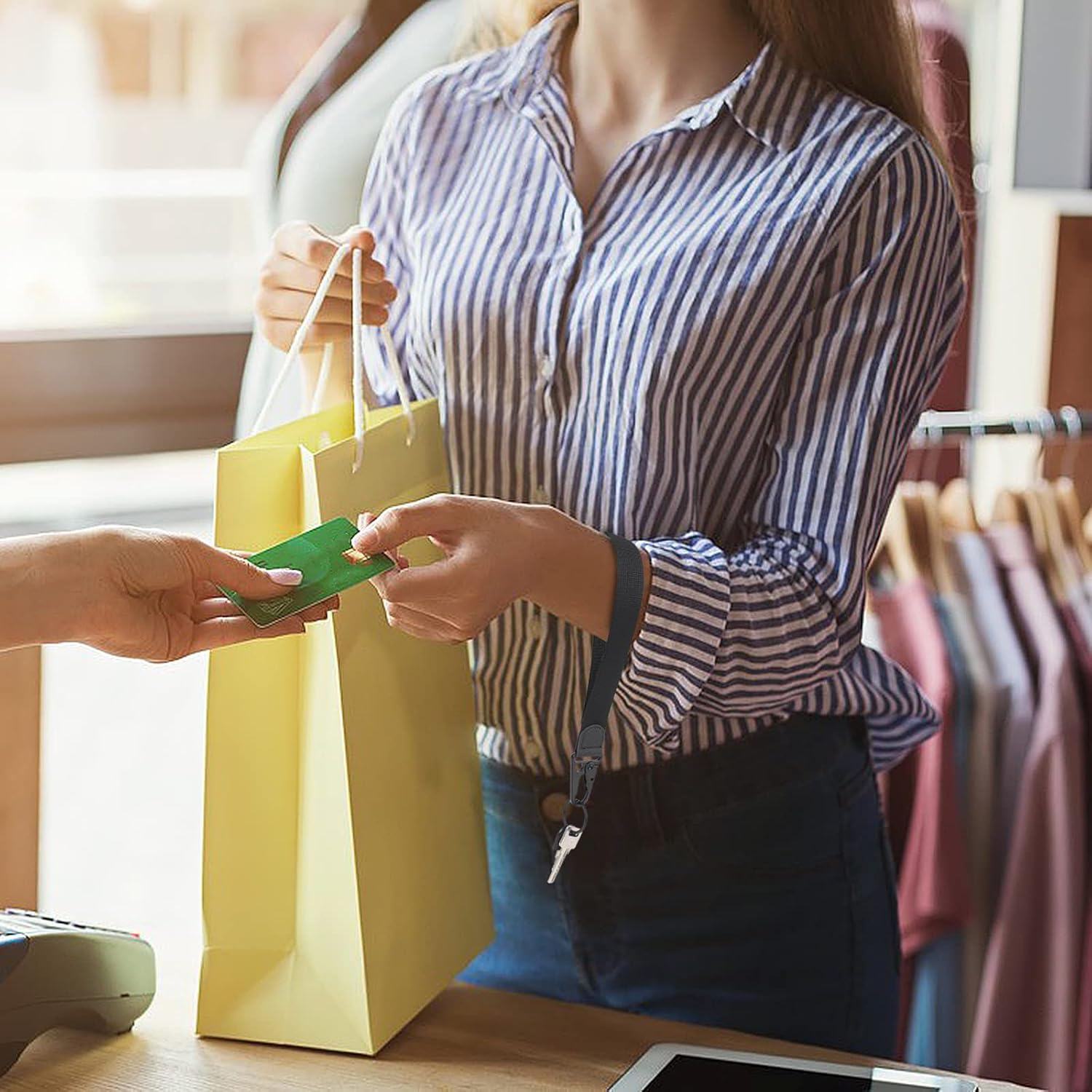 Sliverdew Wrist Lanyard for Keys, 2 Pack Wristlet Keychain Strap Key Short Lanyard Key Wrist Lanyard - Black+Green image number 2