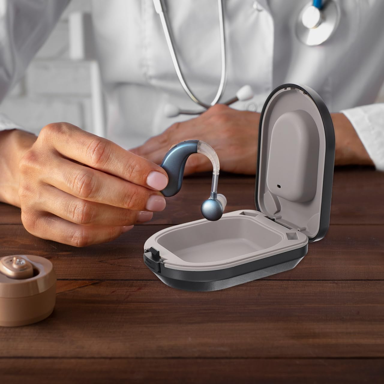 Healvian Portable Hearing Aid Case Small Protective Box for Hearing Devices with Drying and Cleaning Function Compact Travel Storage Organizer image number 2