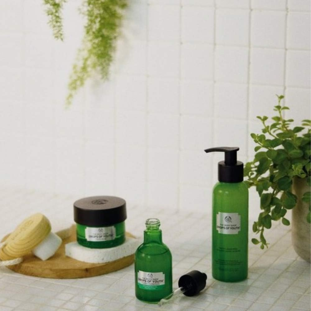 The Body Shop Youth Liquid Skin Scrub Gentle Exfoliating 100Ml Liquid image number 3