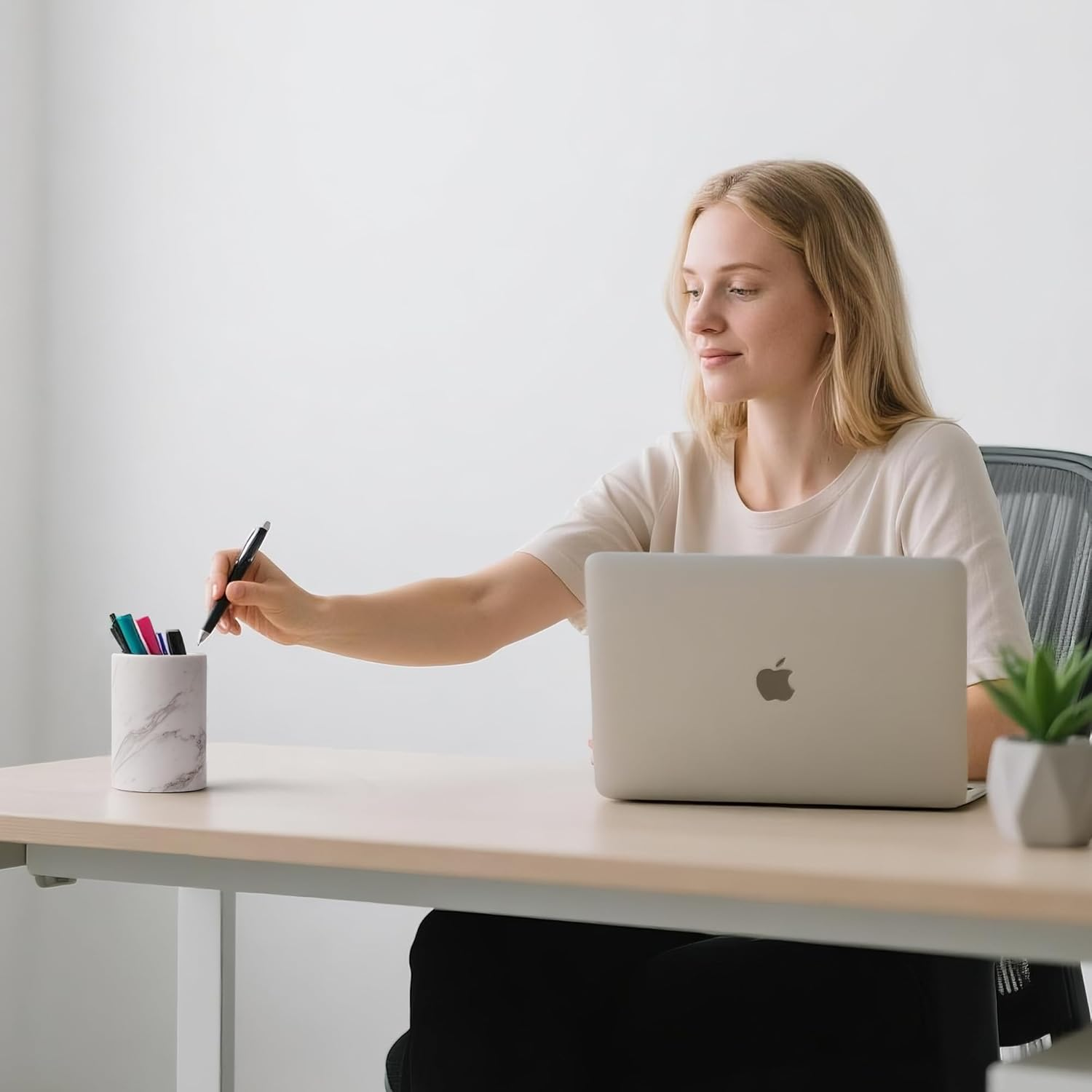 WORHE Natural Marble Pen Holder for Desk, Handcrafted Volakas Sturdy Desk Organizer for Office Supplies Storage Desktop Stationary Makeup Brushes Cup Pencil Holders for Home White (DL002) image number 5