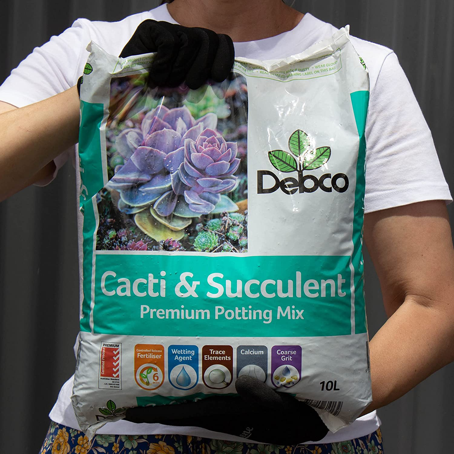 Debco Cacti and Succulent Premium Potting Mix 10 Litre & Premium Potting Mix 10 Litre image number 2