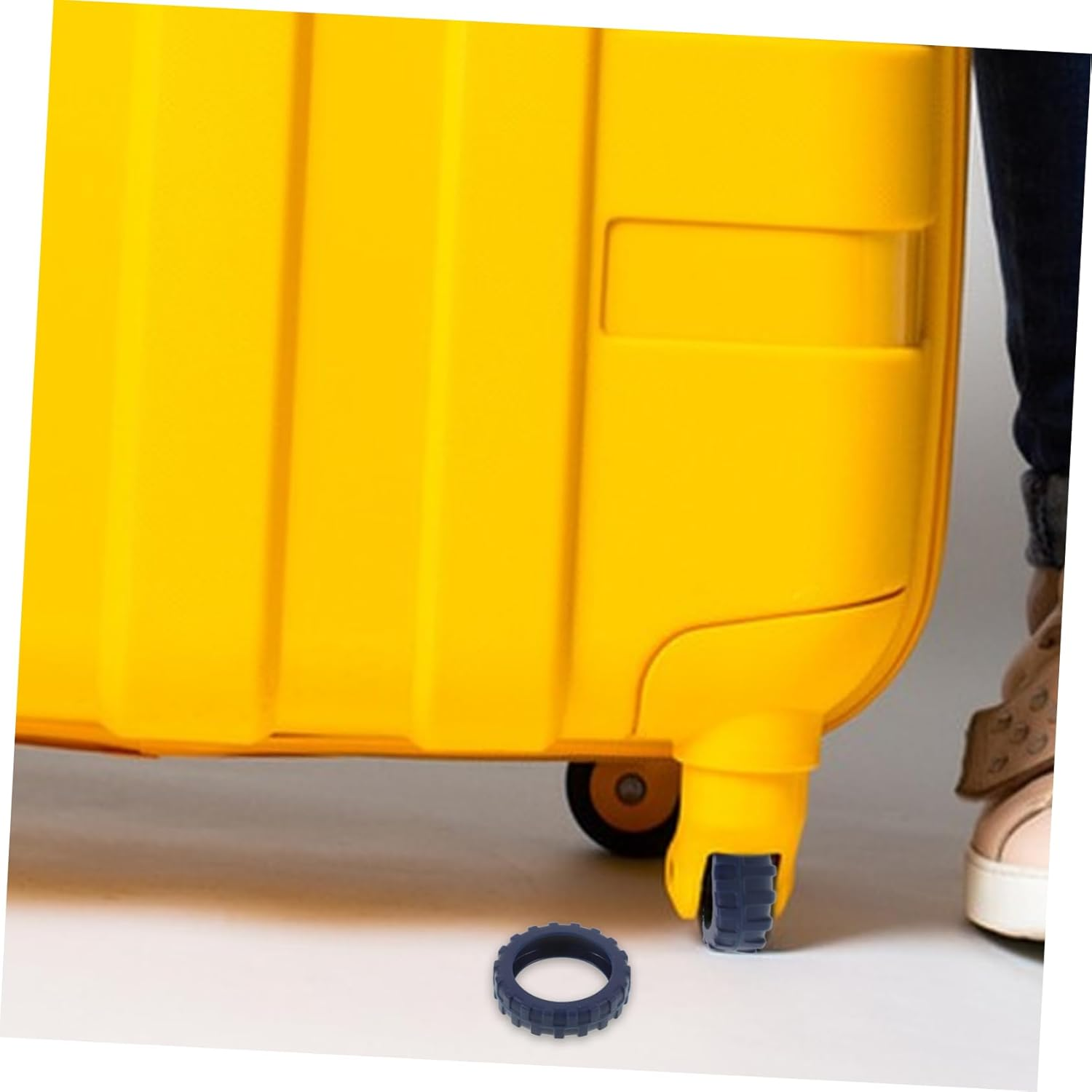 LIGIGWASH 8Pcs Luggage Foot Covers and Suitcase Wheel Covers Set, Silicone Protective Pads, Shock Absorbing and Noise Reducing, Non-Slip 55X55X15Mm for Travel Suitcases image number 6