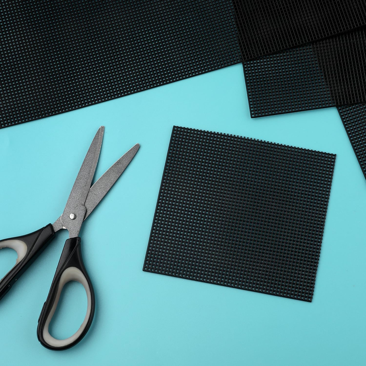 Pack of 4 Mesh Canvas Sheets, Plastic, 34.5 X 26.4 Cm, 10 CT Plastic Mesh Canvas Sheets, Cross Stitch Plastic Aida Mesh Screen for Crafts, DIY, Crochet Projects (Black) image number 6