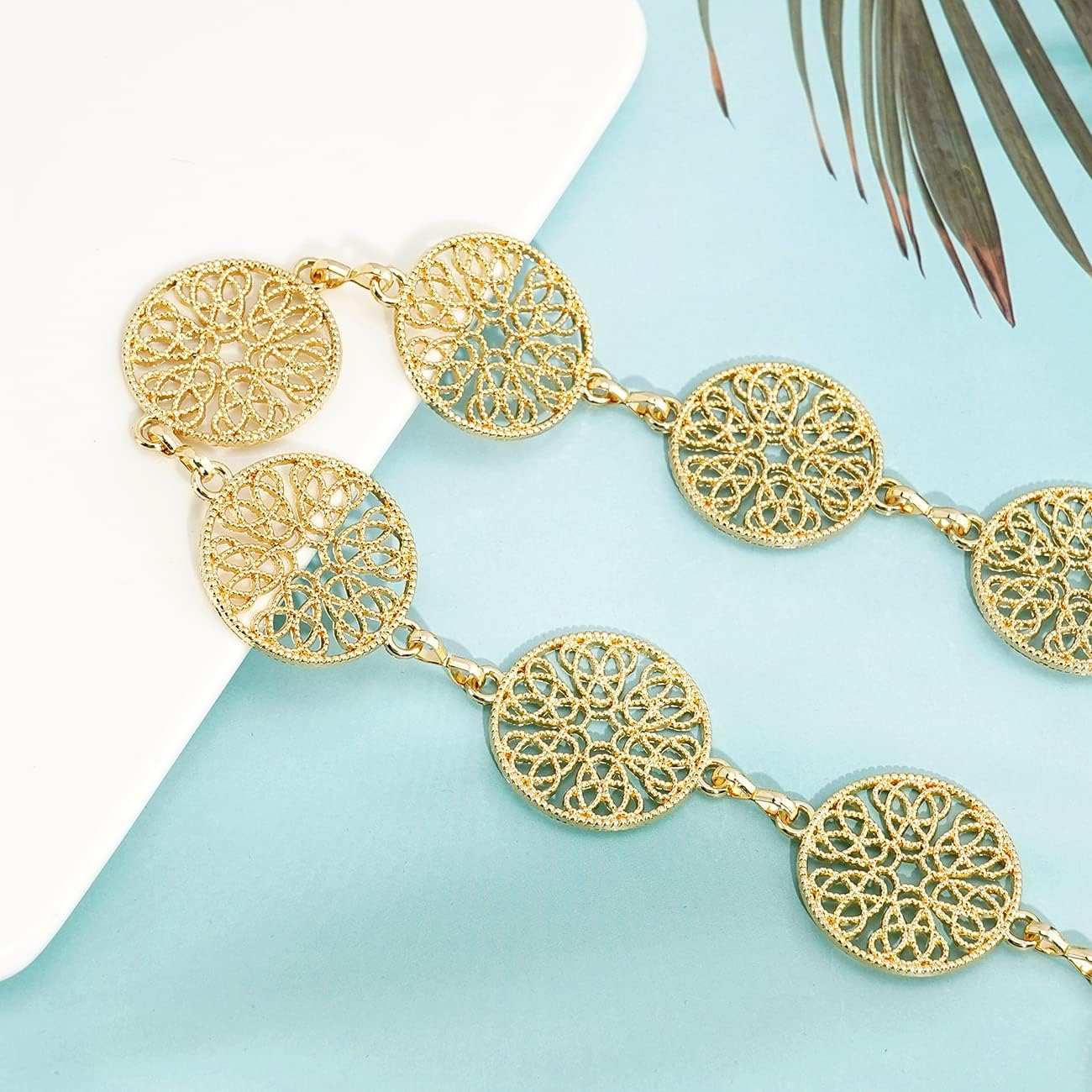 Hollow round Decor Chain Belts for Women, Metal Waist Chain plus Size for Her Dresses image number 5