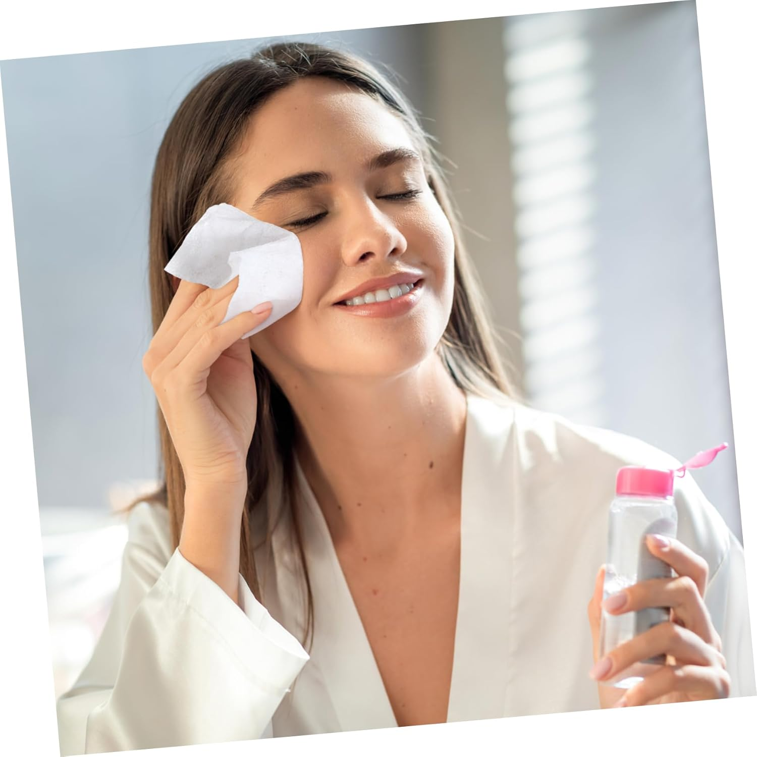 GARVALON Makeup Remover Pads Face Cleaner Pads 400Pcs 10X10Cm Non-Woven Fabric Single Use for Facial Makeup Removal Suitable for Sensitive Skin image number 6