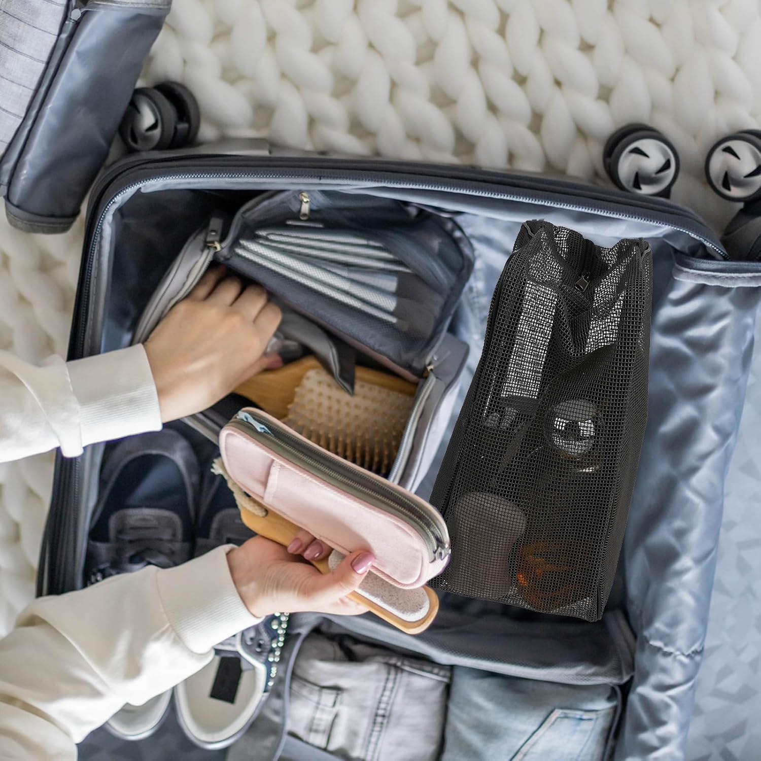 DDPOND Mesh Shower Bag, Mesh Toiletry Bags for Traveling, Gym Toiletry Bag for Men Women, Toiletry Organizer Tote for Gym Travel Camping College Dorm Room Bathroom(Black)