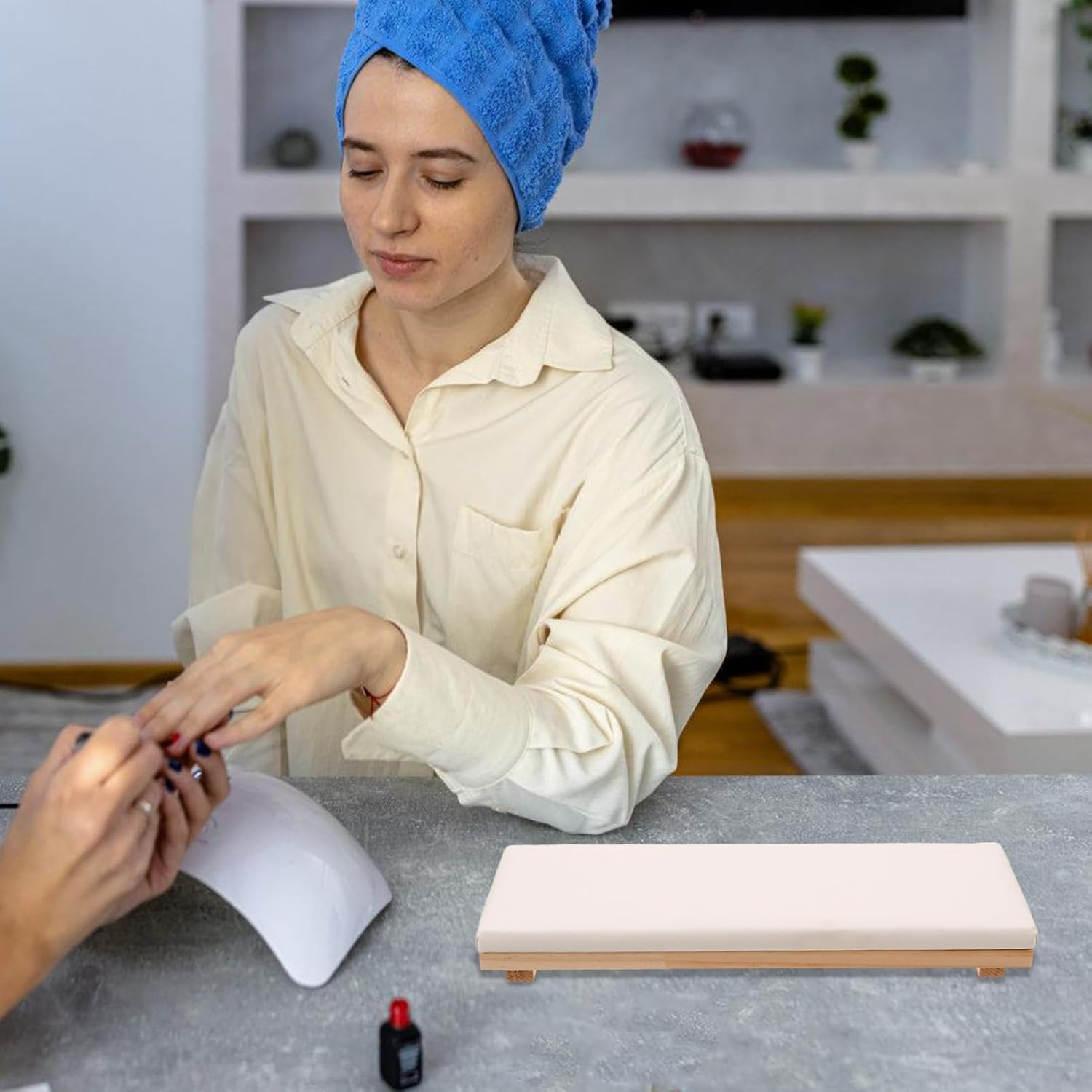 VICASKY Nail Arm Rest Cushion with Wooden Base Thickened Sponge Filling Ergonomic Hand Support for Manicure Comfortable Chic Design for Professional Salons Home Use