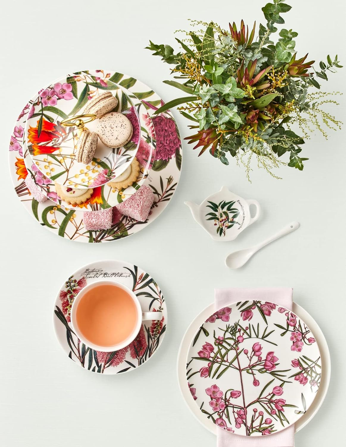 Maxwell & Williams Royal Botanic Gardens Australian Botanics 3 Tiered Cake Stand Gift Boxed image number 3