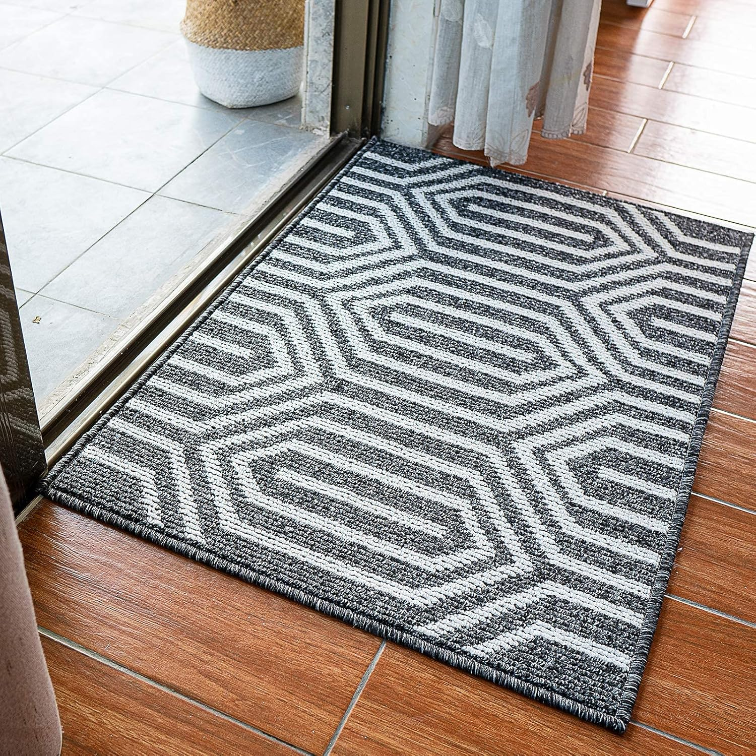 Morgantag Indoor Entrance Mat 17.5"X47.5", Non-Slip Absorbent Dirt Trapper Rug, Kitchen Rug, Front Door Mat, Machine Washable, Gold