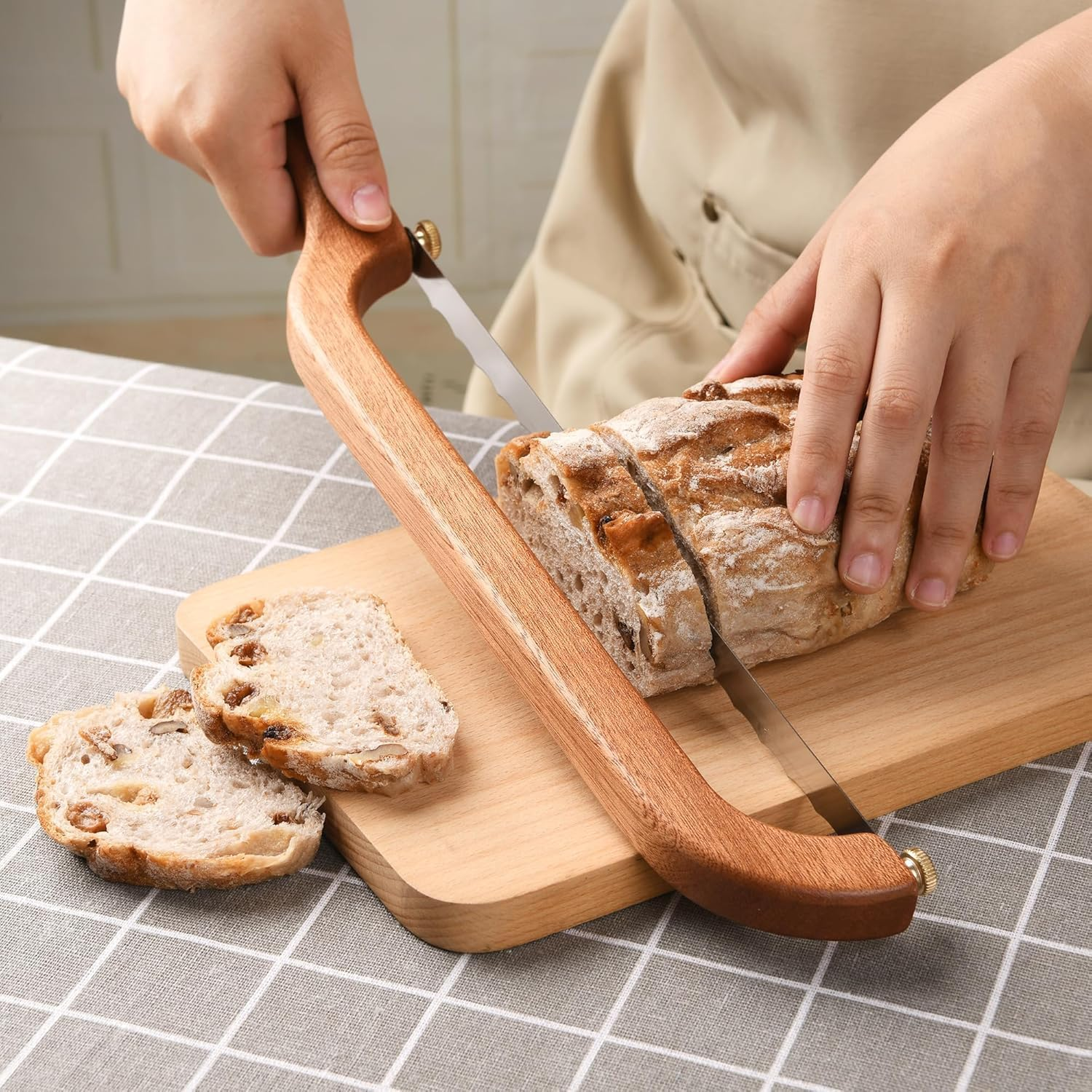Ronluuu Serrated Bread Knife 25Cm - Pro Sourdough Knife for Even Slicing, Specialised for Crusty Homemade Breads & Sourdough Loaves image number 3