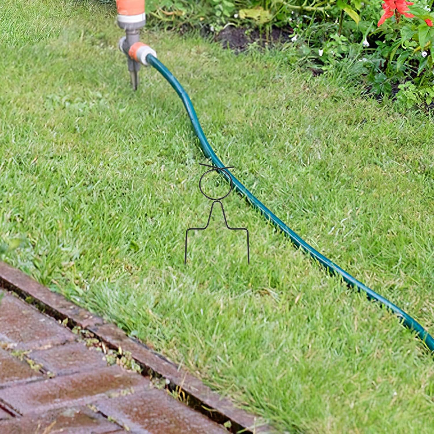CIYODO 5Pcs Metal Garden Hose Guide Spike Heavy Duty Water Hose Guide Stakes for Lawn and Gardening Supplies image number 6