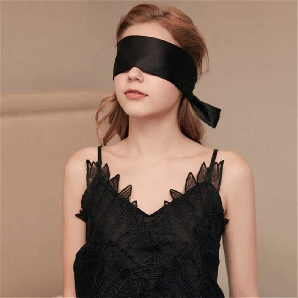 4-Piece Set Soft Cotton Braided Bondage Rope 5 M &times; 8 Mm with 2 Cotton Ropes(Black/Red) and 2 Satin Blindfolds Durable Multipurpose Rope for Sleeping Games&ndash; Ruibex image number 2